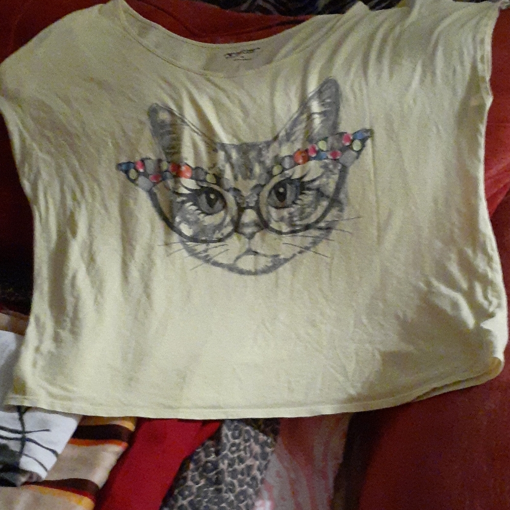 Kitty T-shirt
